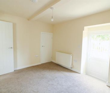 2 bedroom cottage to rent - Photo 5