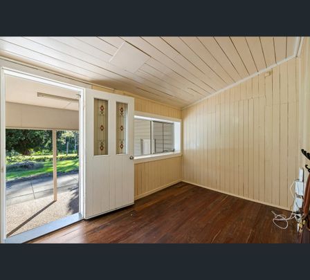 20 Jones Road, Withcott, Qld 4352 - Photo 1