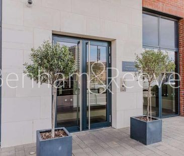 New Warren Lane, Royal Arsenal Riverside, SE18 - Photo 2