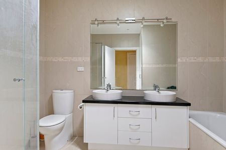 332 Doncaster Road, Balwyn North VIC 3104 - House For Rent | Domain - Photo 5