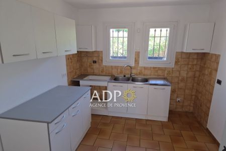 Location Maison 4 pièces 81m² PEGOMAS 06580 - Photo 4