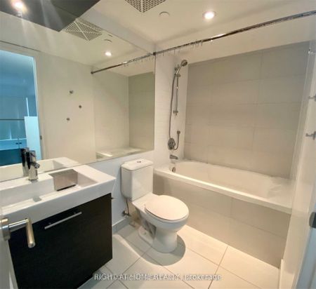 386 Yonge Street #714 - Photo 4