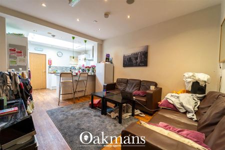 6 bedroom house to rent - Photo 3