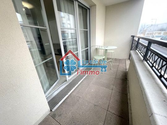 A LOUER - APPARTEMENT MEUBLÉ + BALCON + 2 PARKING - Photo 1