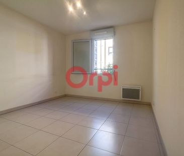 Location Appartement 3 pièces 58m² ST LAURENT DU VAR 06700 - Photo 3