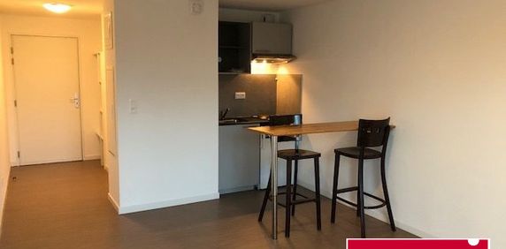 Studio récent avec balcon - Photo 2