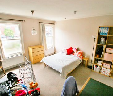 Stanmore Road, Burley, LS4 2RU, Leeds - Photo 2