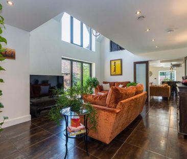 4 bedroom detached house to rent - Photo 4