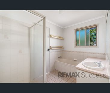 20 Satinwood Court, Glenvale, Qld 4350 - Photo 6