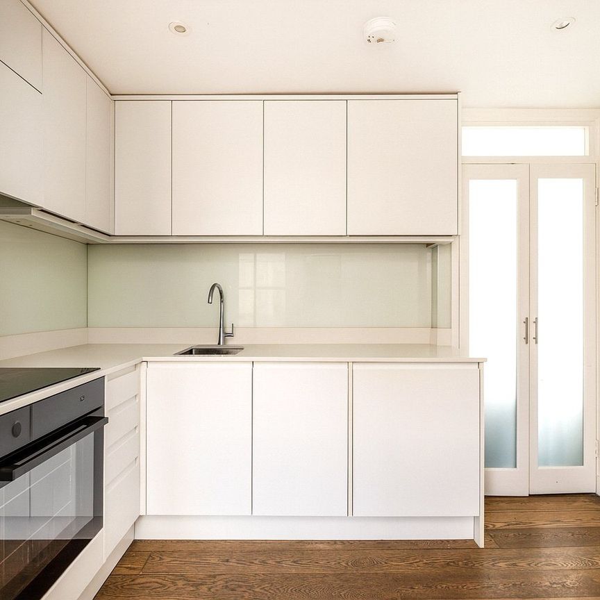 Ledbury Road, W11 - Photo 1