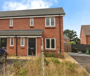 3 bedroom semi-detached house to rent - Photo 1