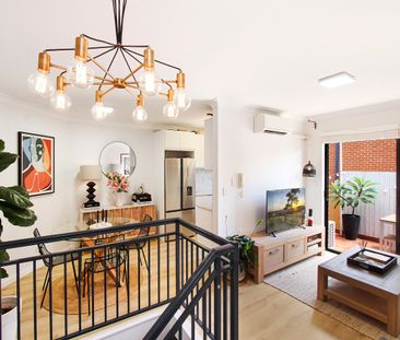 Renovated, split level, lifestyle apartment - Photo 6