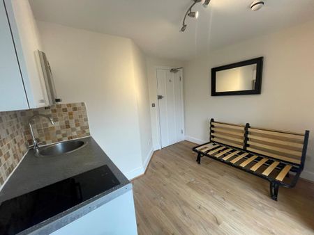 Studio to rent - Photo 5