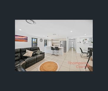 Stunning family home! - Photo 2