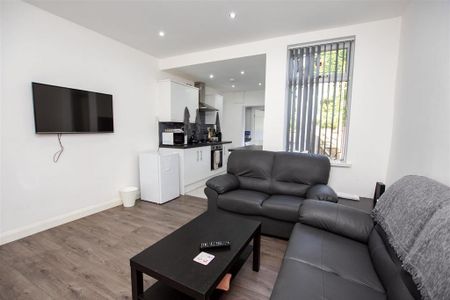 4 bedroom house to rent - Photo 2