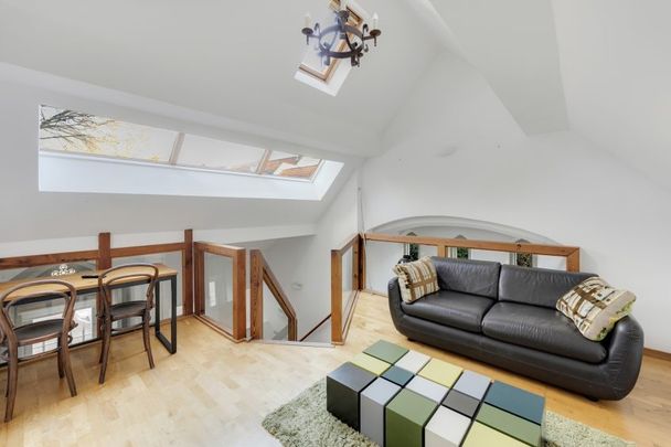 2 Bed Flat - Photo 1