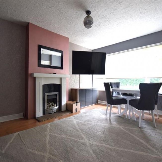 3 Bedroom Semi Detached To Let - Photo 1