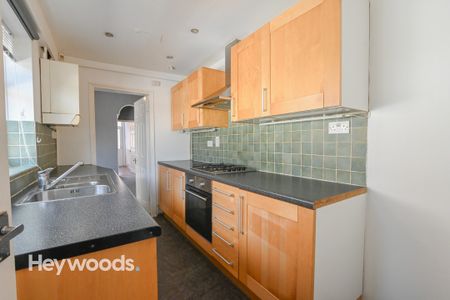 2 bed terraced house to rent in Lockwood Street, Baddeley Green, Stoke-on-Trent - Photo 3