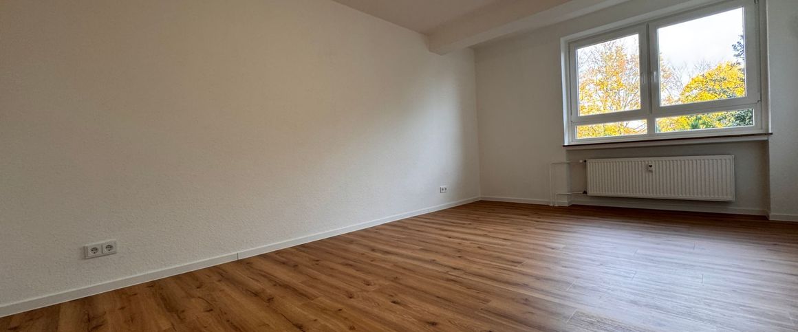 *** Riskieren Sie einen Blick! Charmante 2-Zi.-Whg. + Mansarde in Schlossparknähe! *** - Photo 1