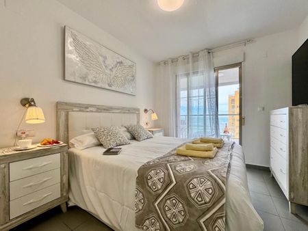 Apartamento de alquiler en Calle Llevant, 1, Maryvilla - Photo 5