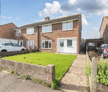 3 bedroom semi-detached house to rent - Photo 4