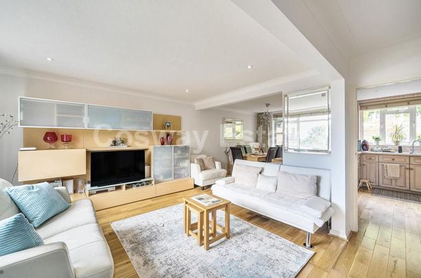 4 bedroom semi-detached house to rent - Photo 1