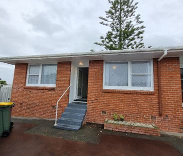 New Lynn 2-bedroom unit - Photo 6