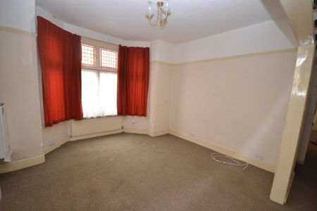 2 bed Ground Floor Flat for Rent - Photo 3