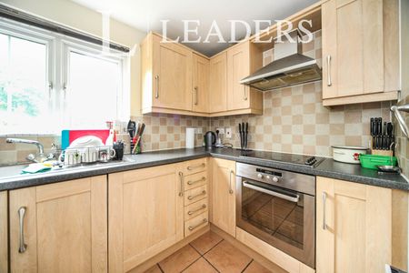 2 bedroom apartment to rent Luton Road, Dunstable, Bedfordshire, LU5 - Photo 4