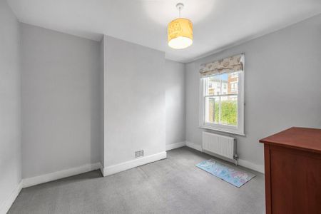 4 bedroom terraced house to rent - Photo 4