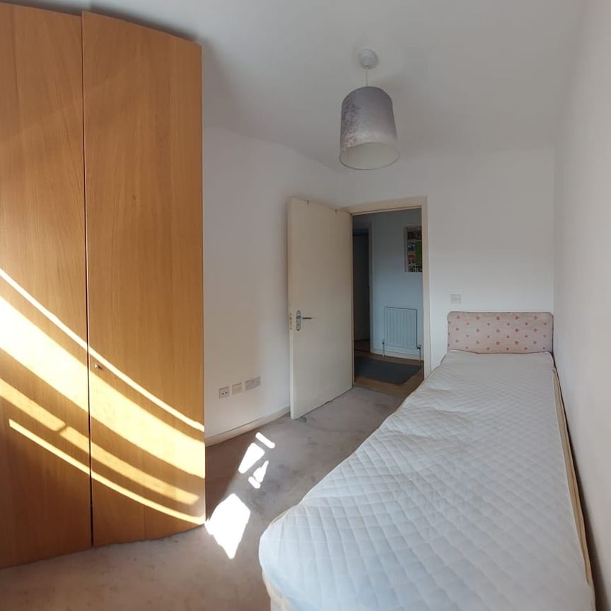 Room in a Shared Flat, Barking, IG11 - Photo 1