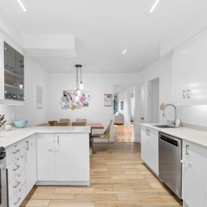 Mont-Royal - 3Bed+3Bath -Garage+Backyard - Photo 3