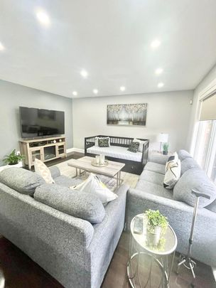 For Lease - 48 Mccandless Court, Milton, Ontario - Photo 1