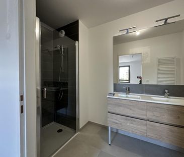 Location Appartement 4 pièces 92m² ANNECY 74370 - Photo 4