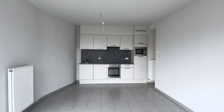 Appartement te huur in Antwerpen voor € 1.080 met 2 slaapkamers - Photo 2