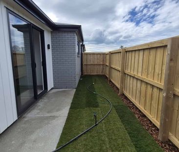 52a Derbridge Street - Photo 2