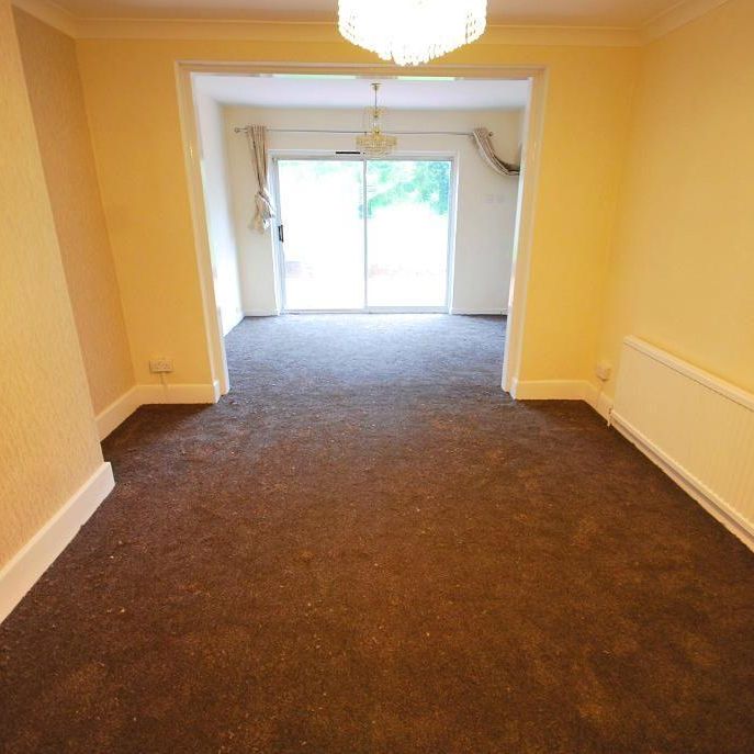 5 bedroom semi-detached house to rent - Photo 1