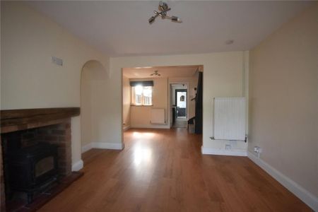 2 bedroom terraced house to rent - Photo 2