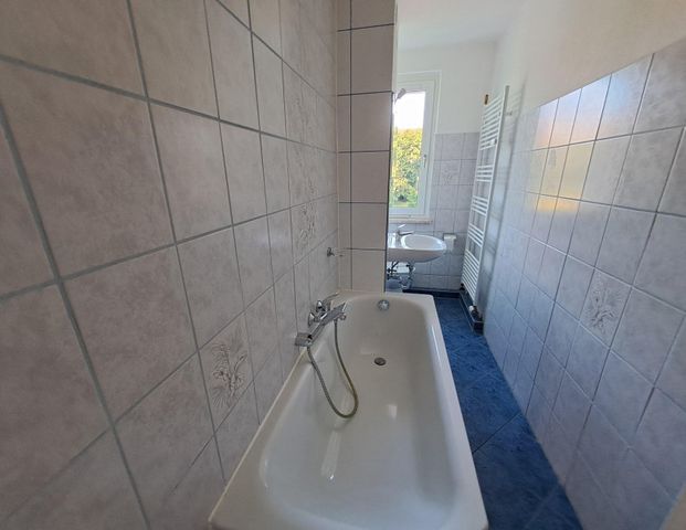 sonnige Wohnung - kurze Wege - Tageslichtbad - Foto 1