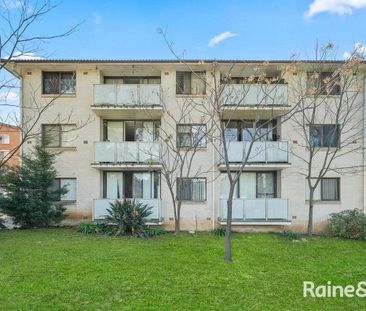 Freshly Painted With New Carpet Two Bedroom Apartment - Photo 4