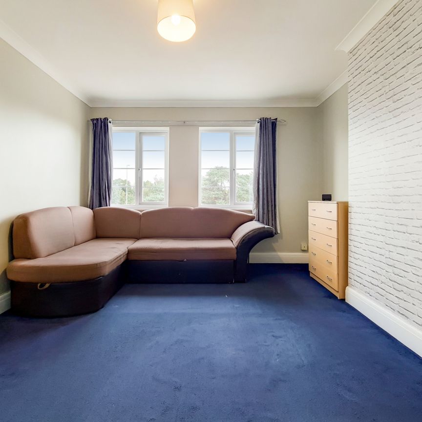 Osterley Court Great West Road - Photo 1