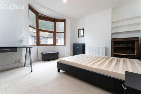 3 bedroom terraced maisonette to rent - Photo 5