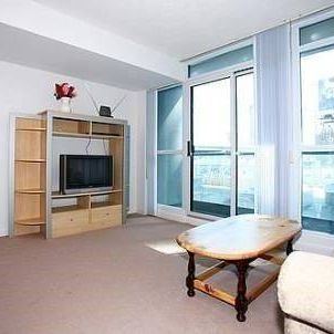 harbourfront living on a budget spacious studio incredible amenities - Photo 4