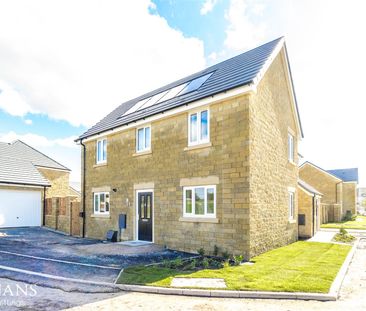 Astor Crescent, Blackburn - Photo 5