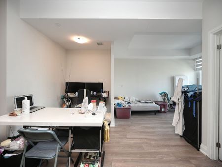 For Lease - 15 Lynch Street Unit# 1503, Brampton, Ontario - Photo 2