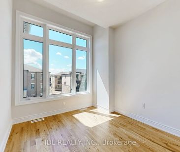 Condo Townhouse For Lease | N9249432 - Photo 5