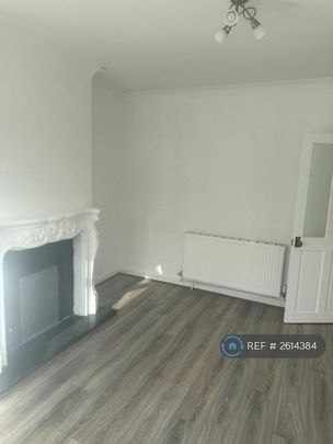 2 bedroom semi-detached house to rent - Photo 1