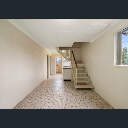 Prime Parkside Location Close to the City - Photo 4