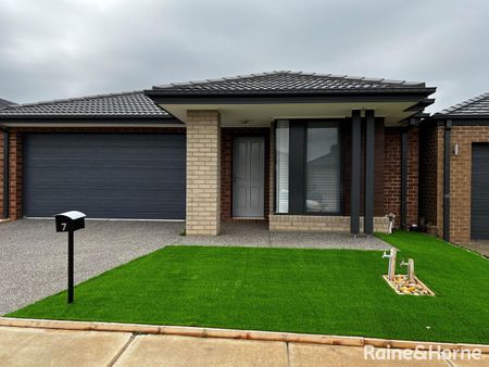 7 Cassinia Circuit, Tarneit, VIC 3029 - Photo 3