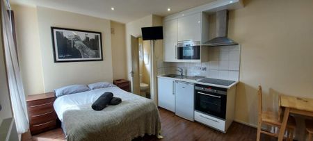 Studio to rent - Photo 3